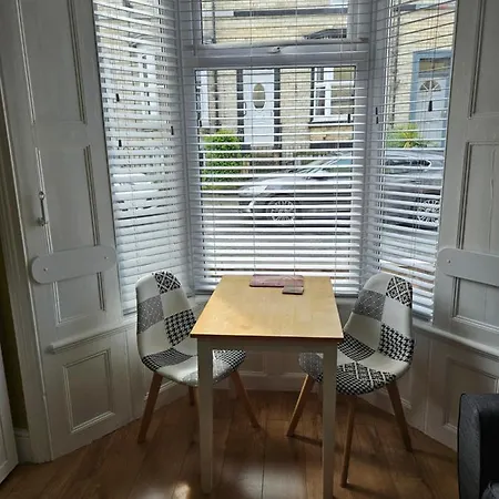 Apartment The Hyding Place On George Street